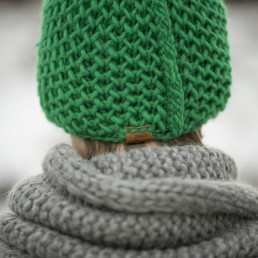 zielona czapka 100 % wełna