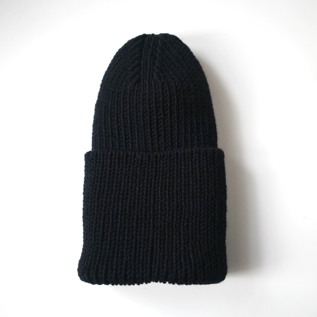 czarna czapka merino